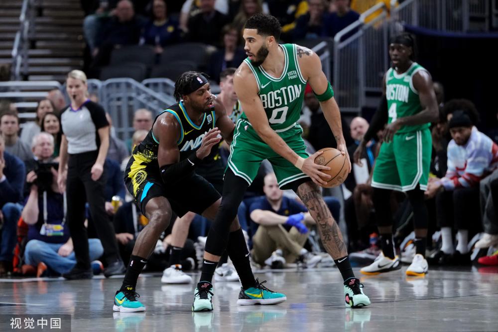 隐藏的匕首 隐藏的匕首